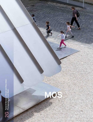 2g 84: MOS No. 84. International Architecture Review