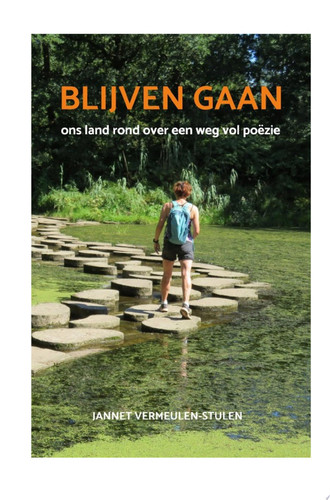 BLIJVEN GAAN ons land rond over een weg vol poëzie