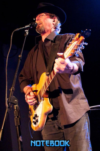 Notebook : Roger McGuinn Notebook Lined Page Gift Book for Writing, Thankgiving Notebook for Fans #353