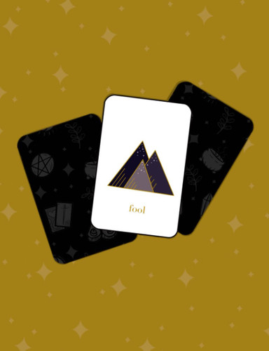 Tidy Tarot: Daily Tarot Journal: The Fool Yellow Cover With one and 3-card spread pages, daily mantras, and dot-grid journal
