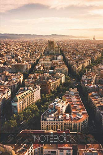 Notebook - Travel Journal - 110 pages: Barcelona, Spain - Sagrada familia Sunset