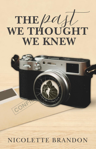 The Past We Thought We Knew: A Special Agent Riley Reynolds Mystery