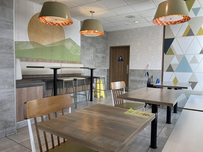 McDonald's store photo