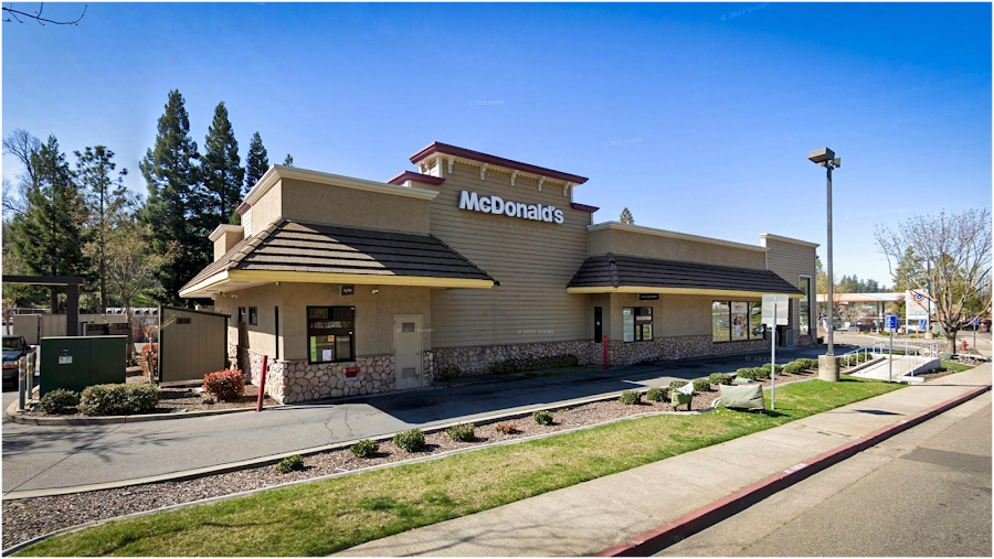 McDonald's store photo