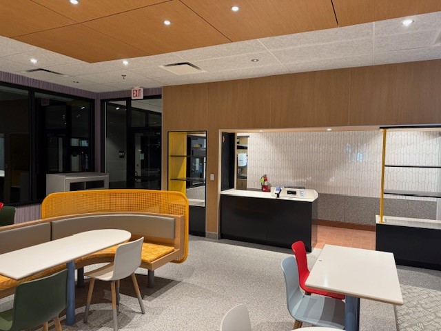 McDonald's store photo