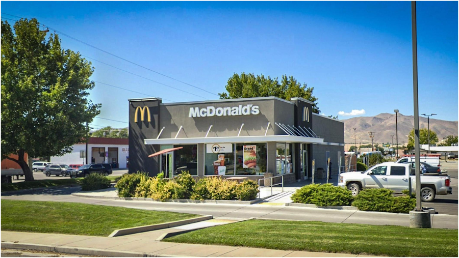 McDonald's store photo