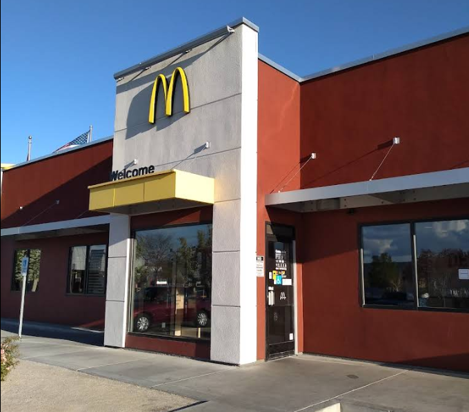 McDonald's store photo