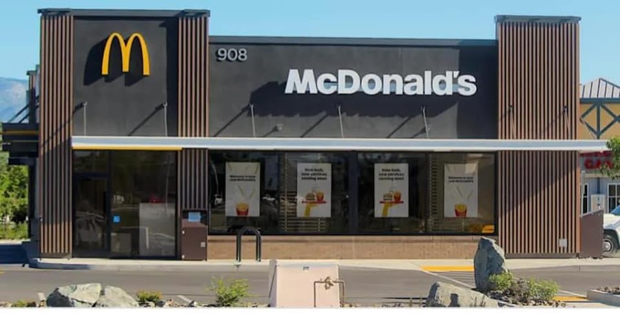 McDonald's store photo