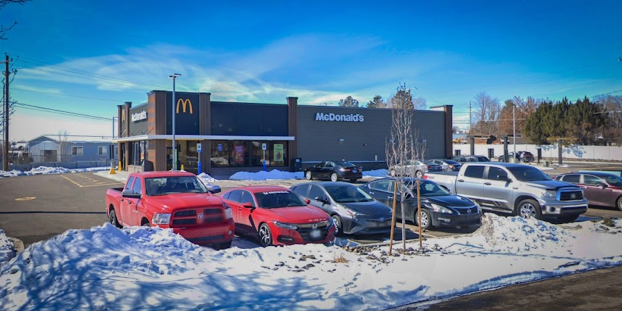 McDonald's store photo