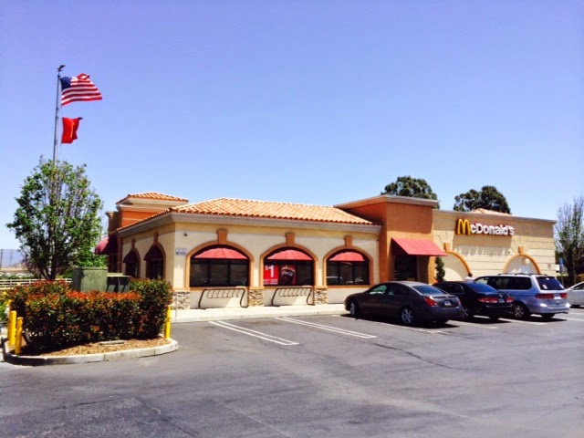 McDonald's store photo