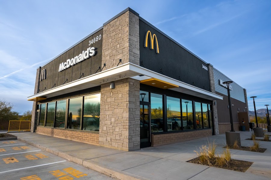 McDonald's store photo
