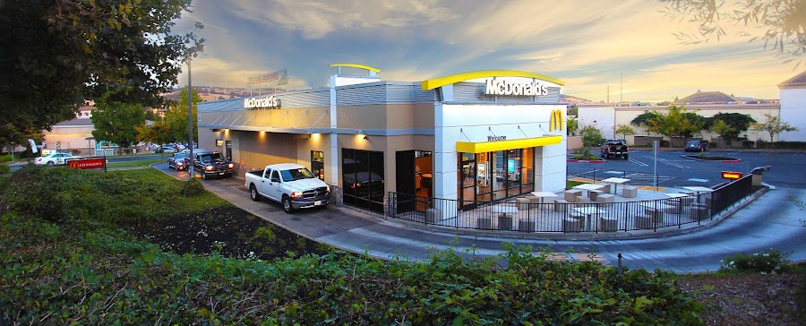 McDonald's store photo