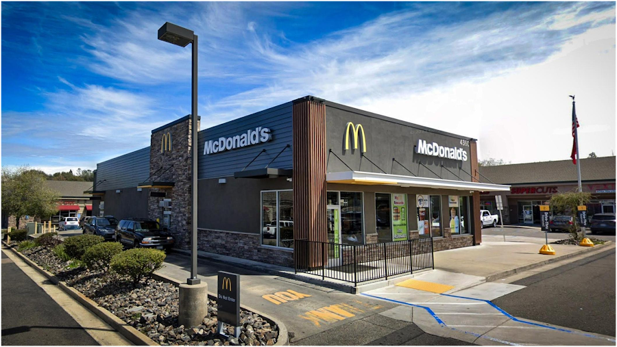 McDonald's store photo