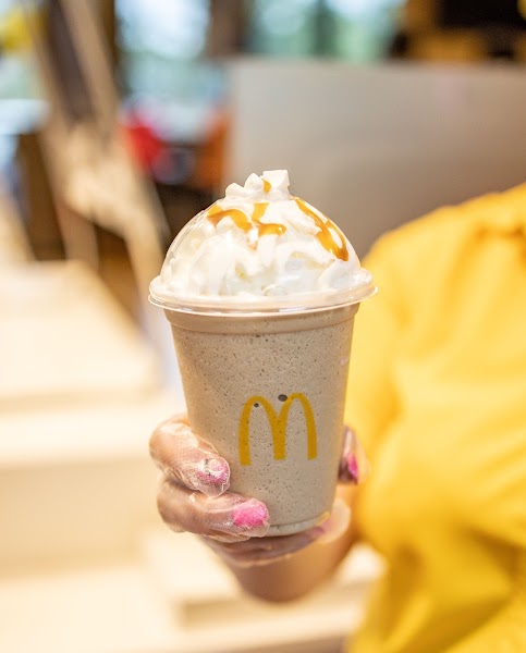 McDonald's store photo