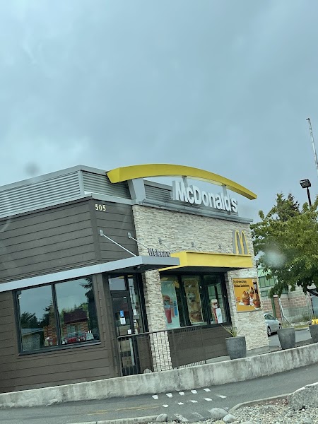 McDonald's store photo