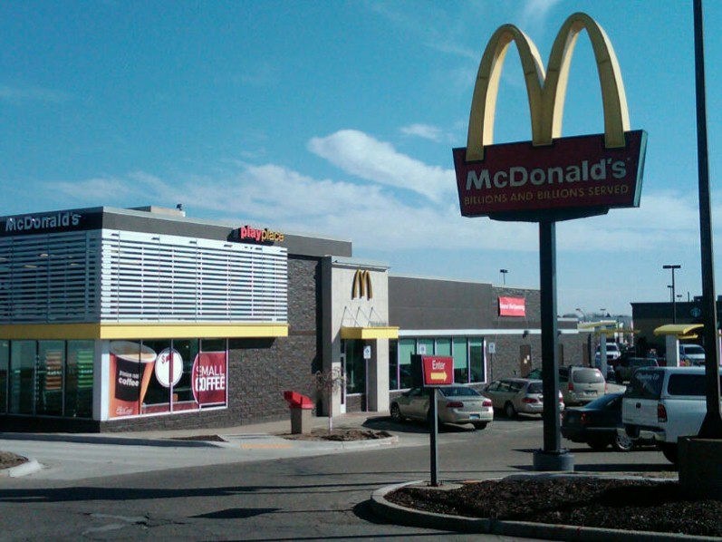 McDonald's store photo