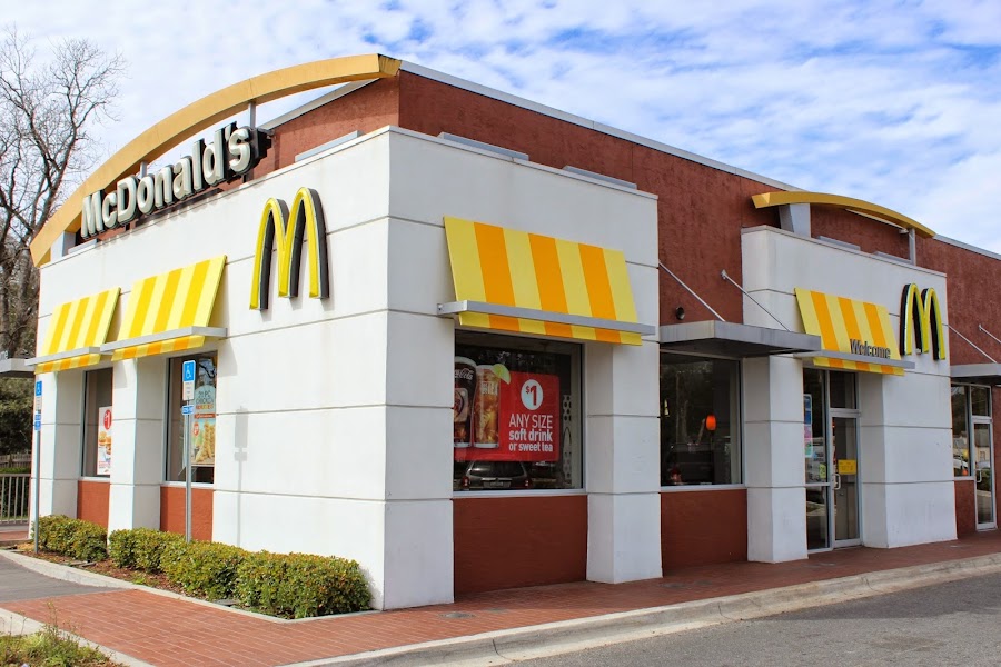 McDonald's store photo