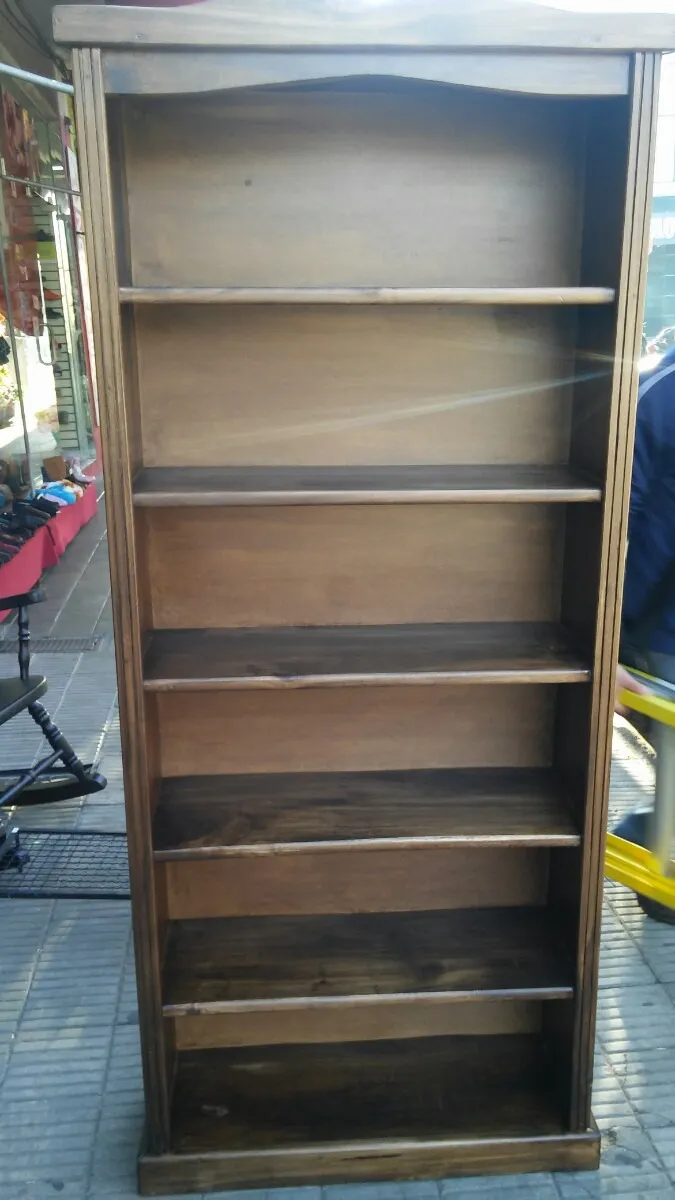 Biblioteca Madera Maciza