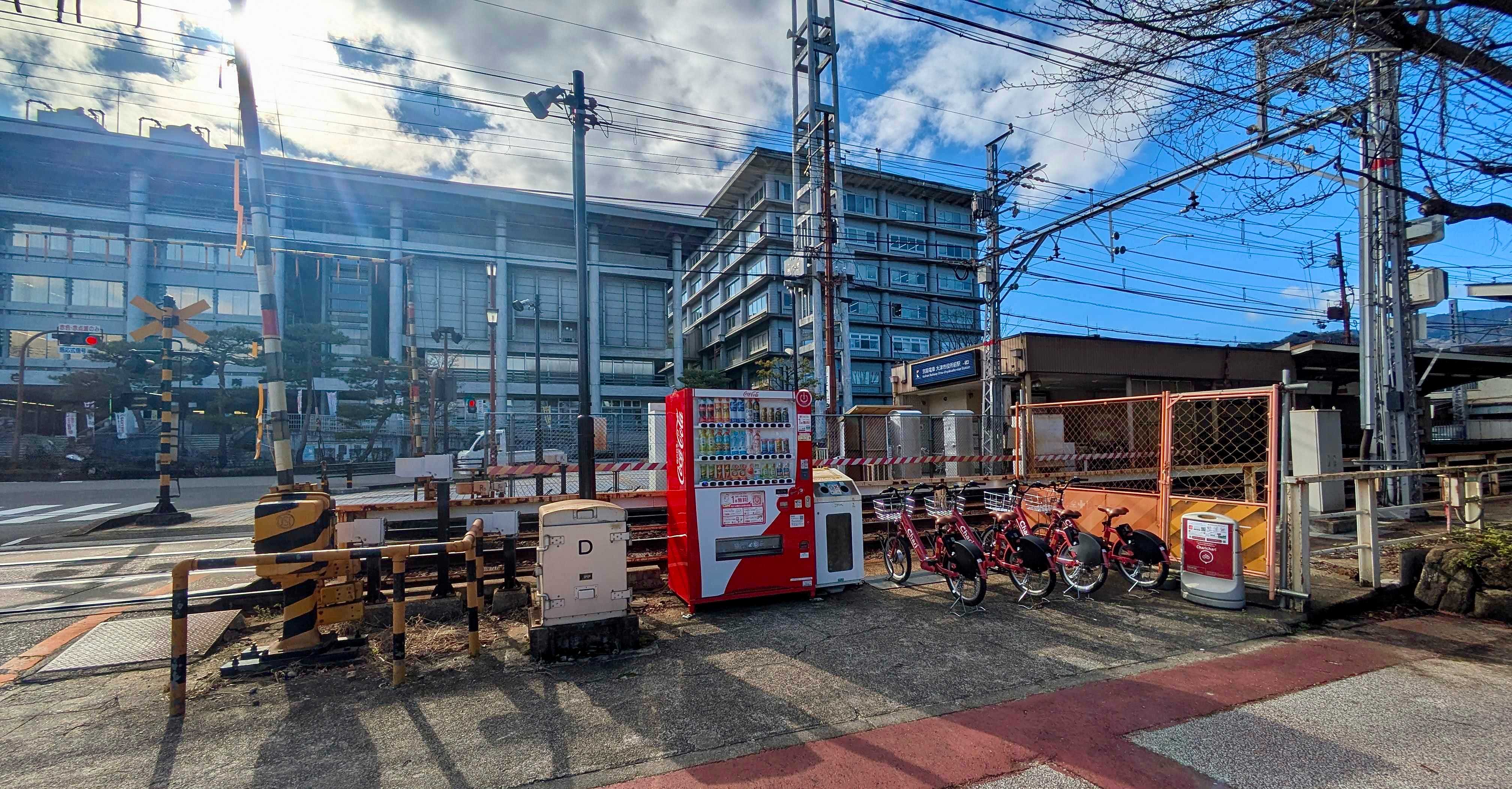 京阪大津市役所前駅 Charichari(チャリチャリ)の施設画像1