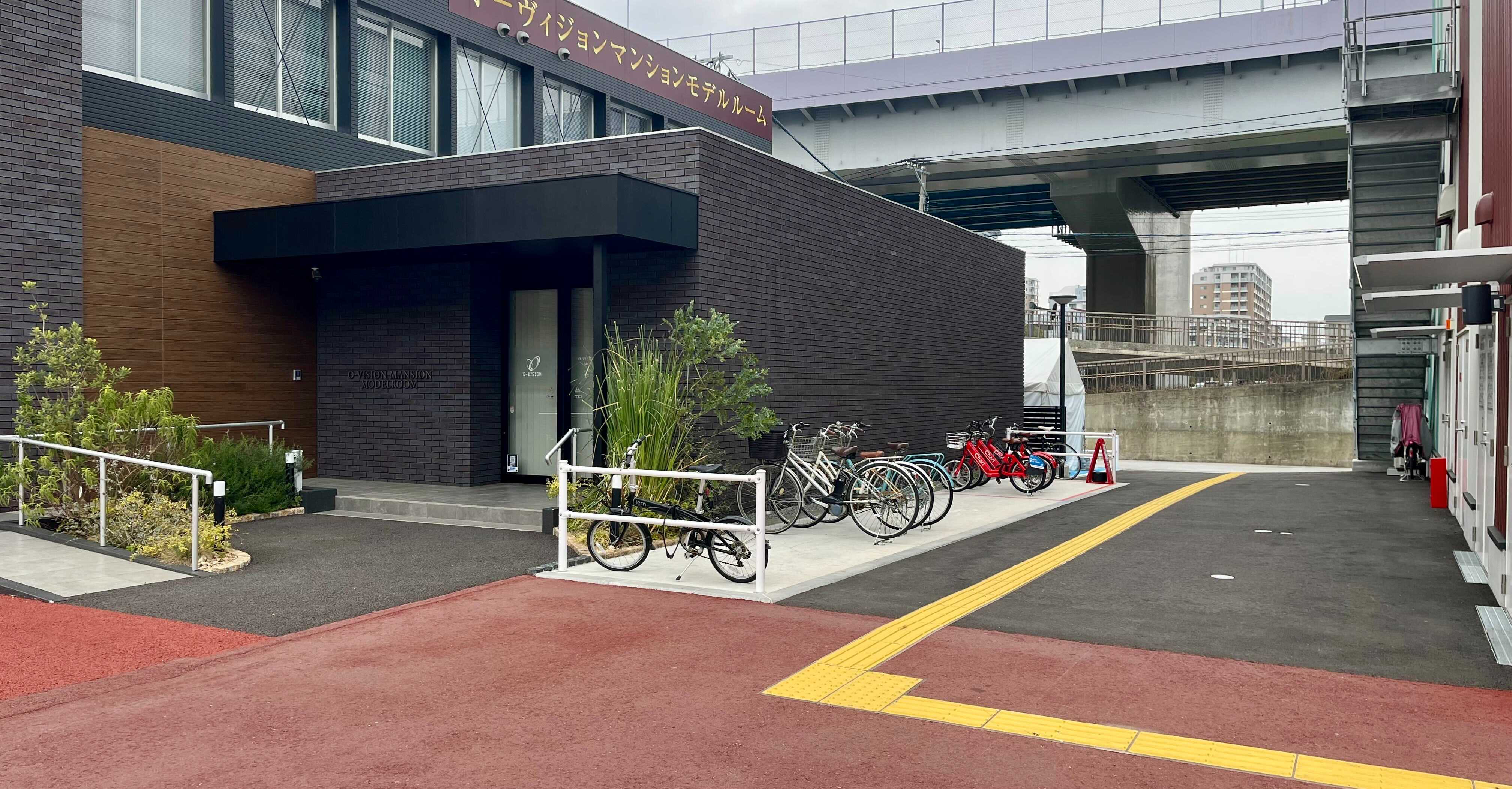 イオンモール香椎浜店 Kashii iina Terrace(1) Charichari(チャリチャリ)の施設画像1