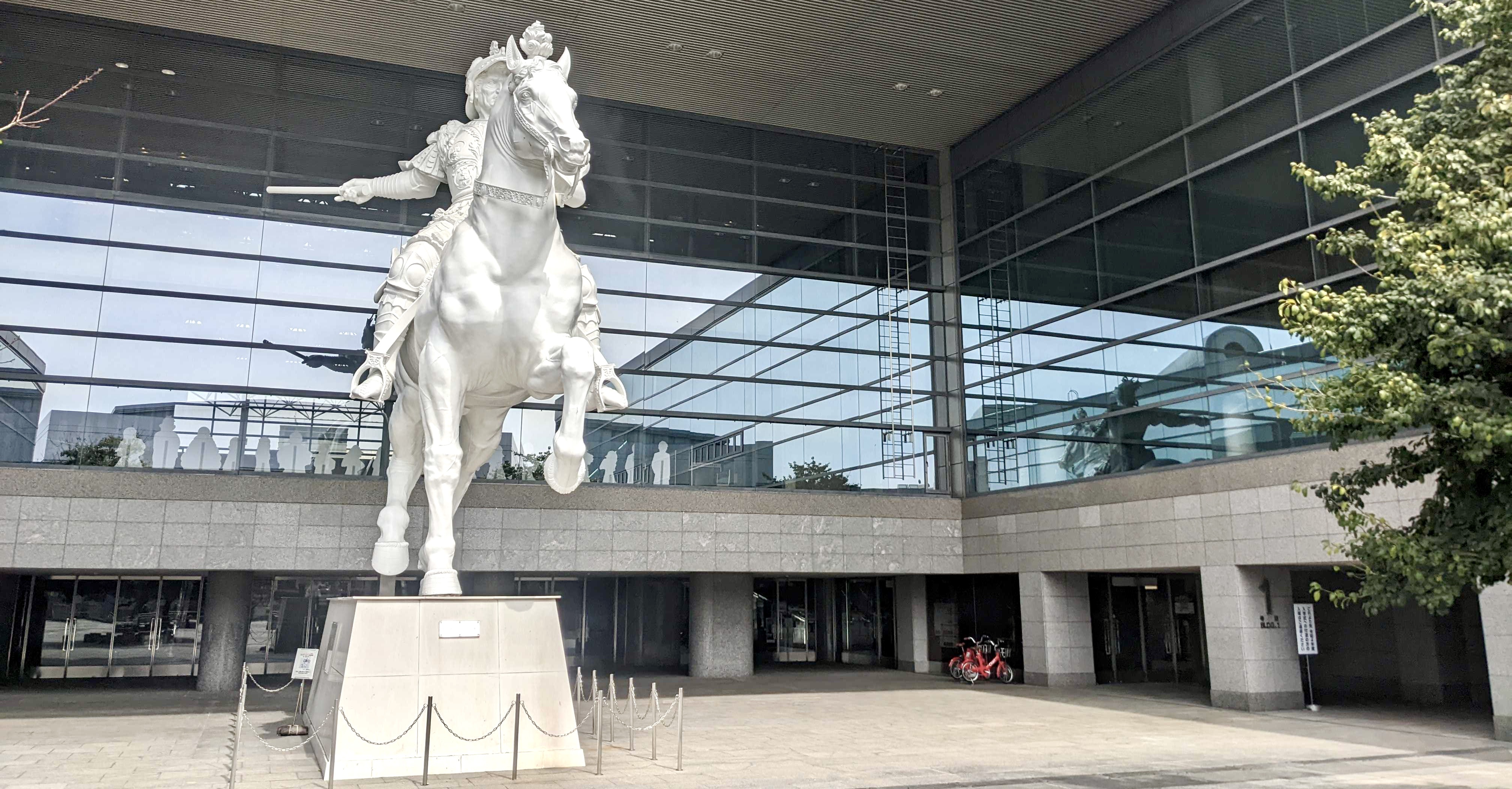 名古屋国際会議場 騎馬像前 Charichari(チャリチャリ) image