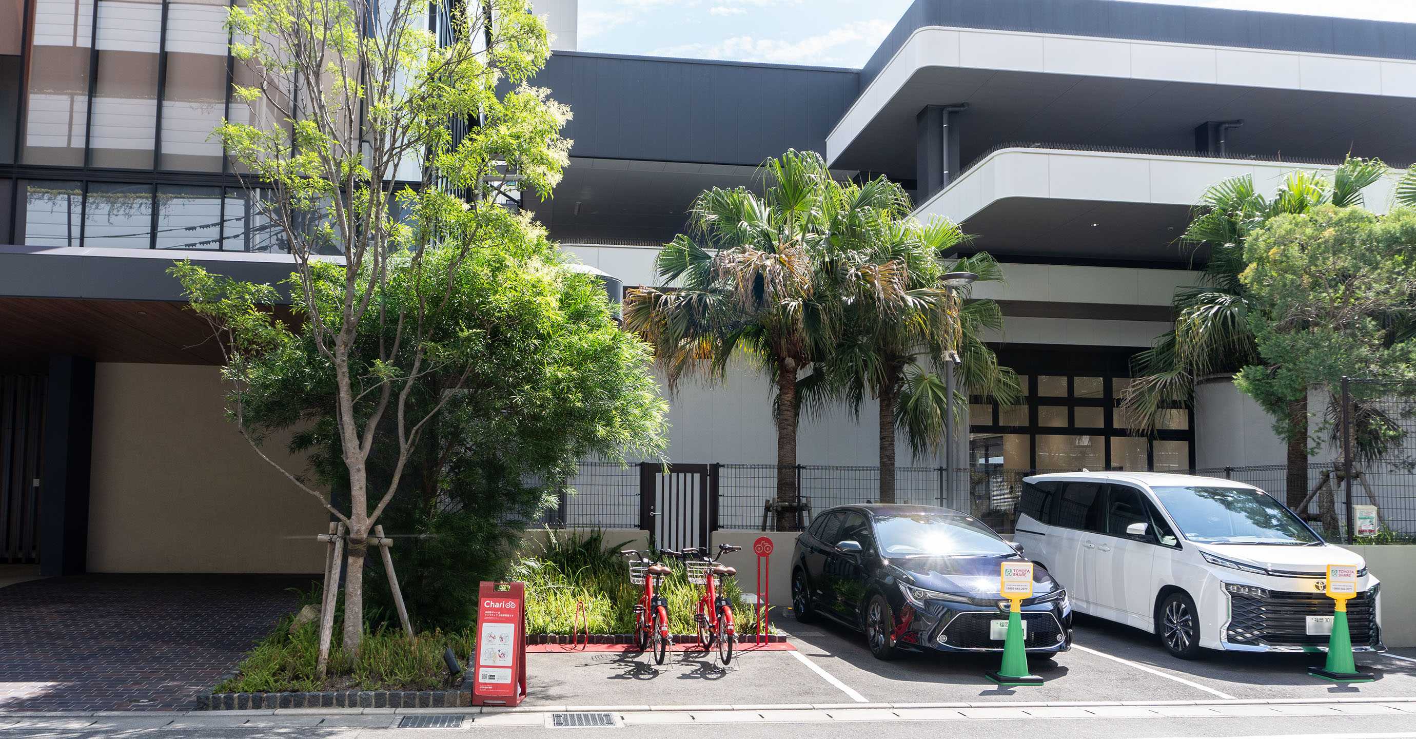 トヨタカローラ福岡 本店 Charichari(チャリチャリ)の施設画像1