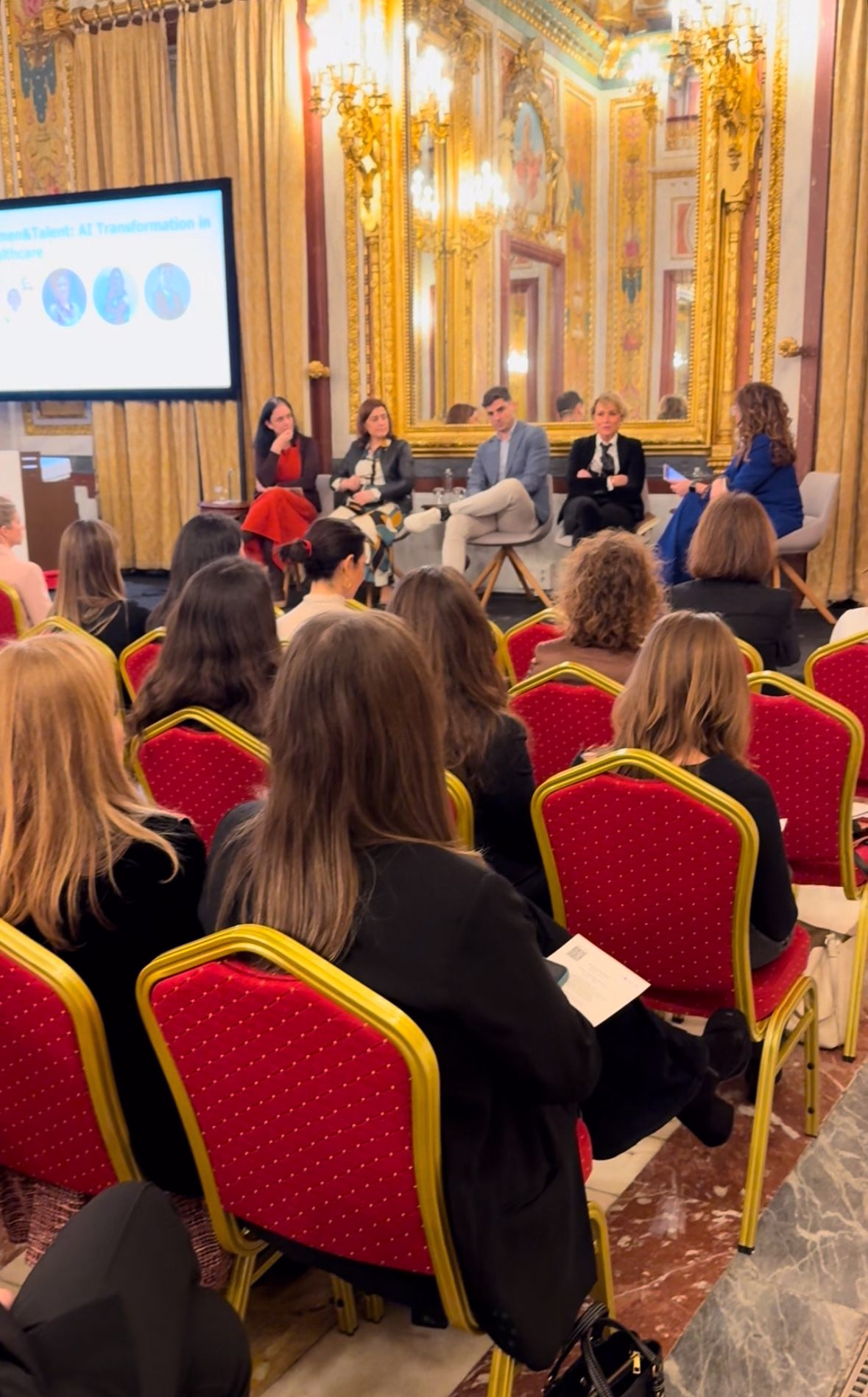 *Gobernanza* en salud y *liderazgo femenino*