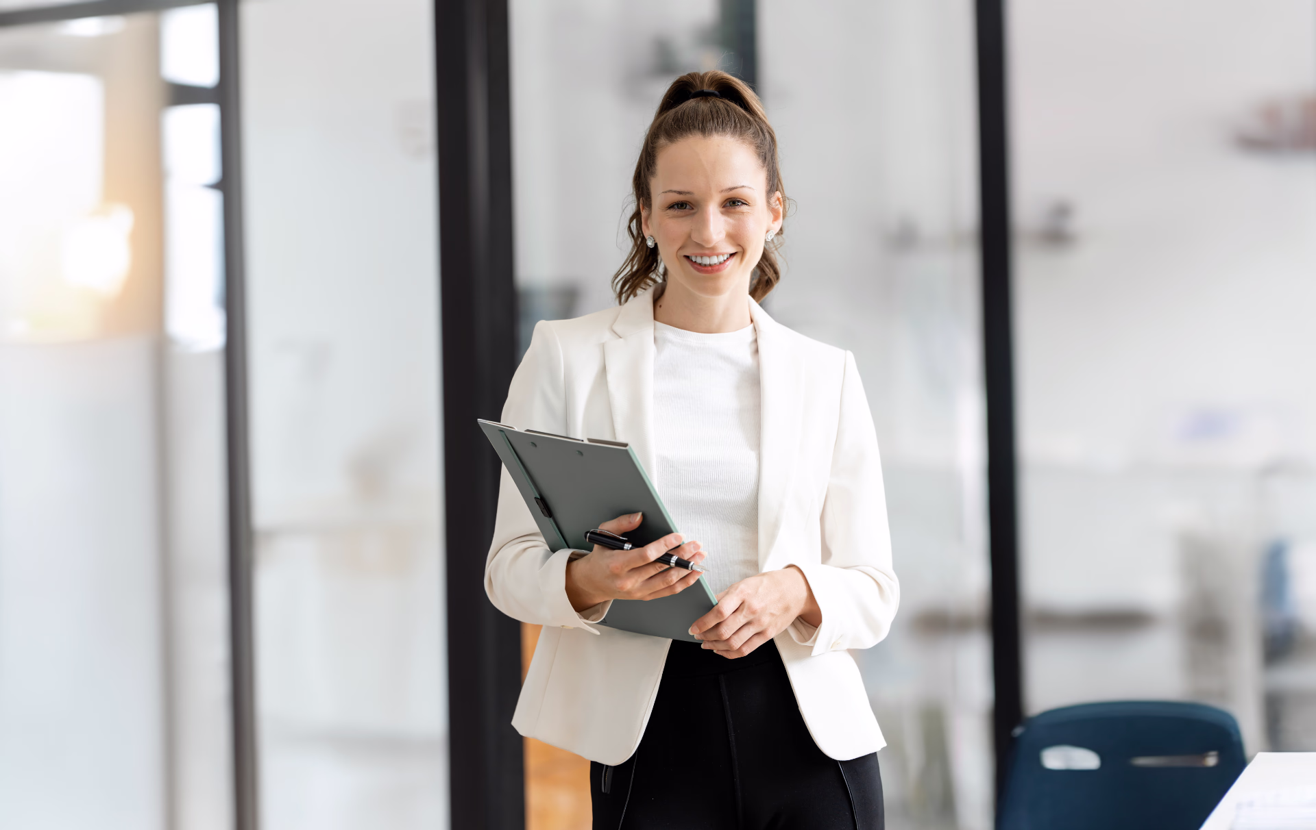 El *70% de las farmacéuticas líderes* apuesta por la *comunicación estratégica* y los *asuntos públicos* para influir en el sector