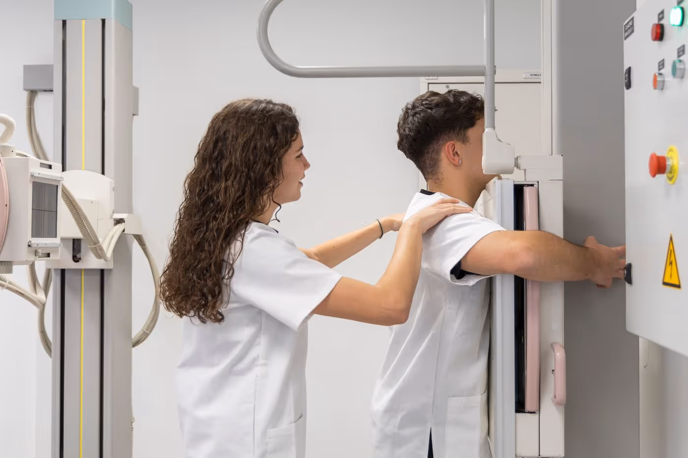 Accede a una profesión muy demandada en el sector sanitario