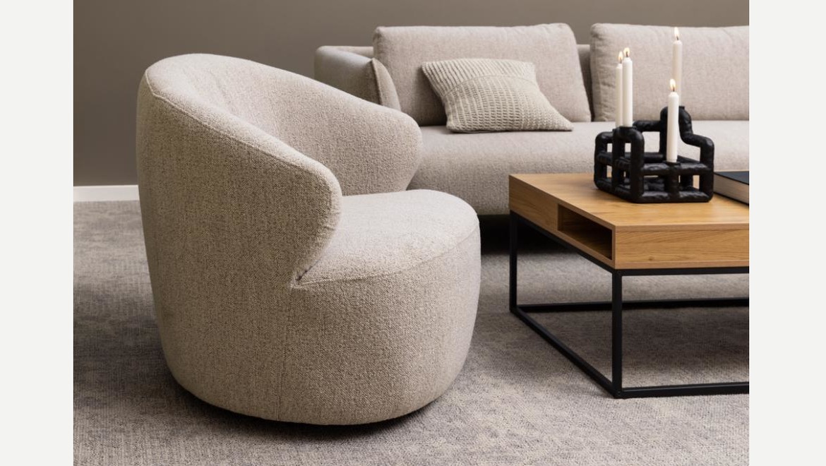 Draaizetel beige bouclé stof interieur inspiratie