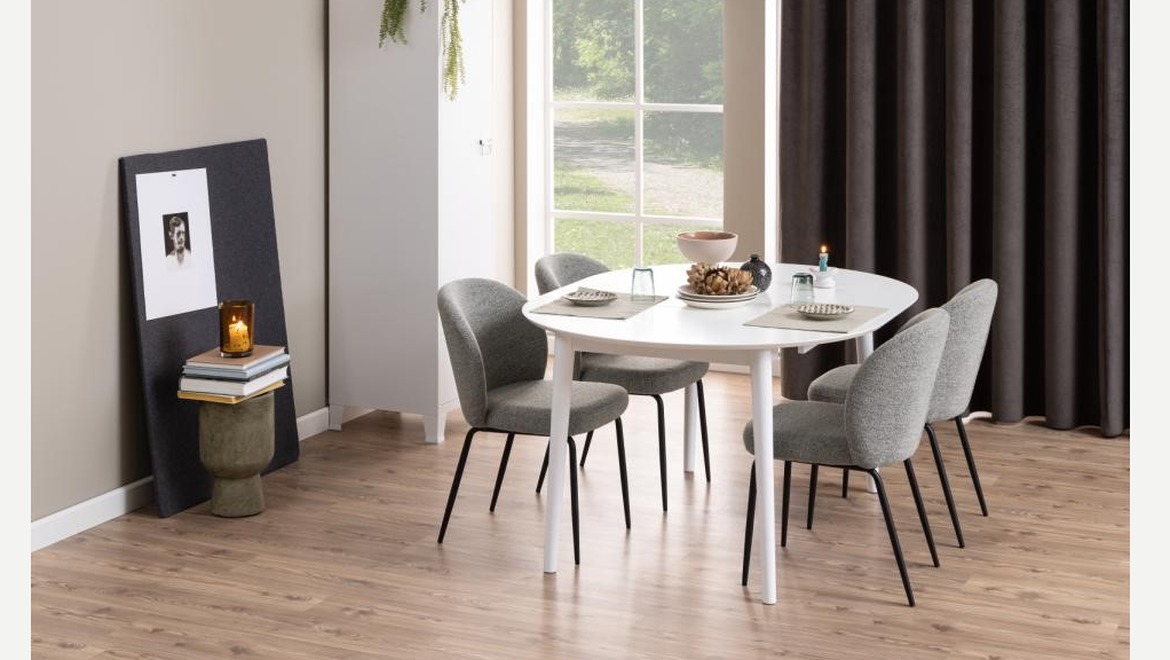 Inspiratie stoffen grijze stoelen met eettafel