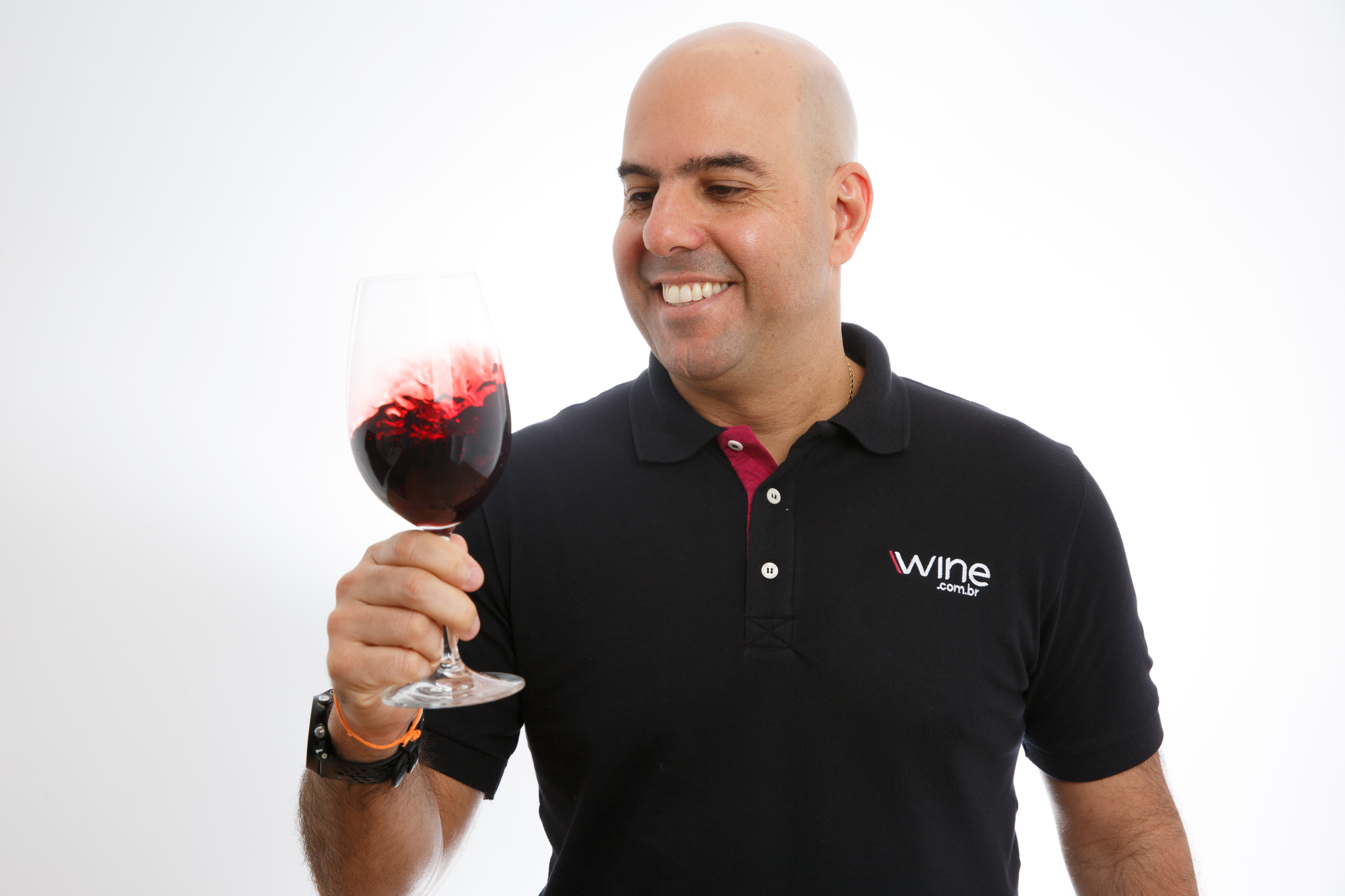 Fundador da Wine, e-commerce de vinhos, revela como lidou com a saída do sócio