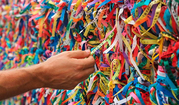 Como o comércio se beneficia do Carnaval?