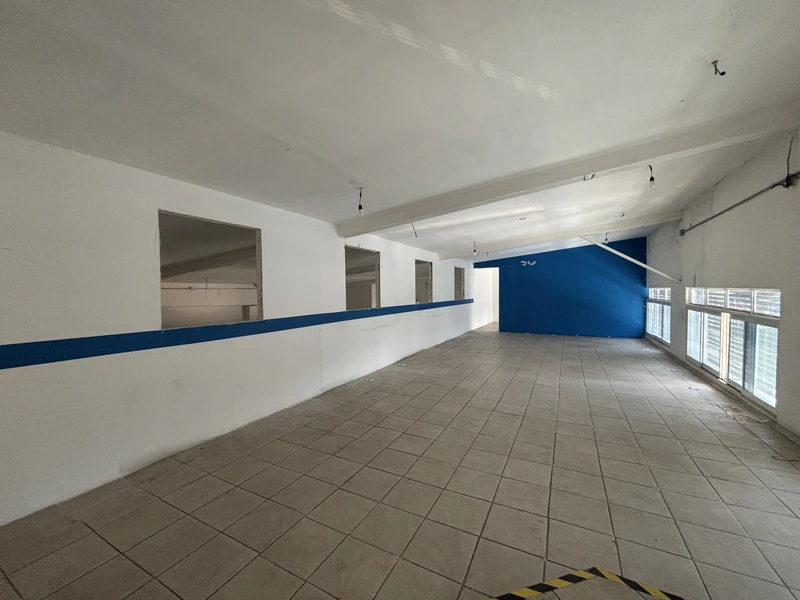 9. PA vista a sala de juntas y ventanas.JPG