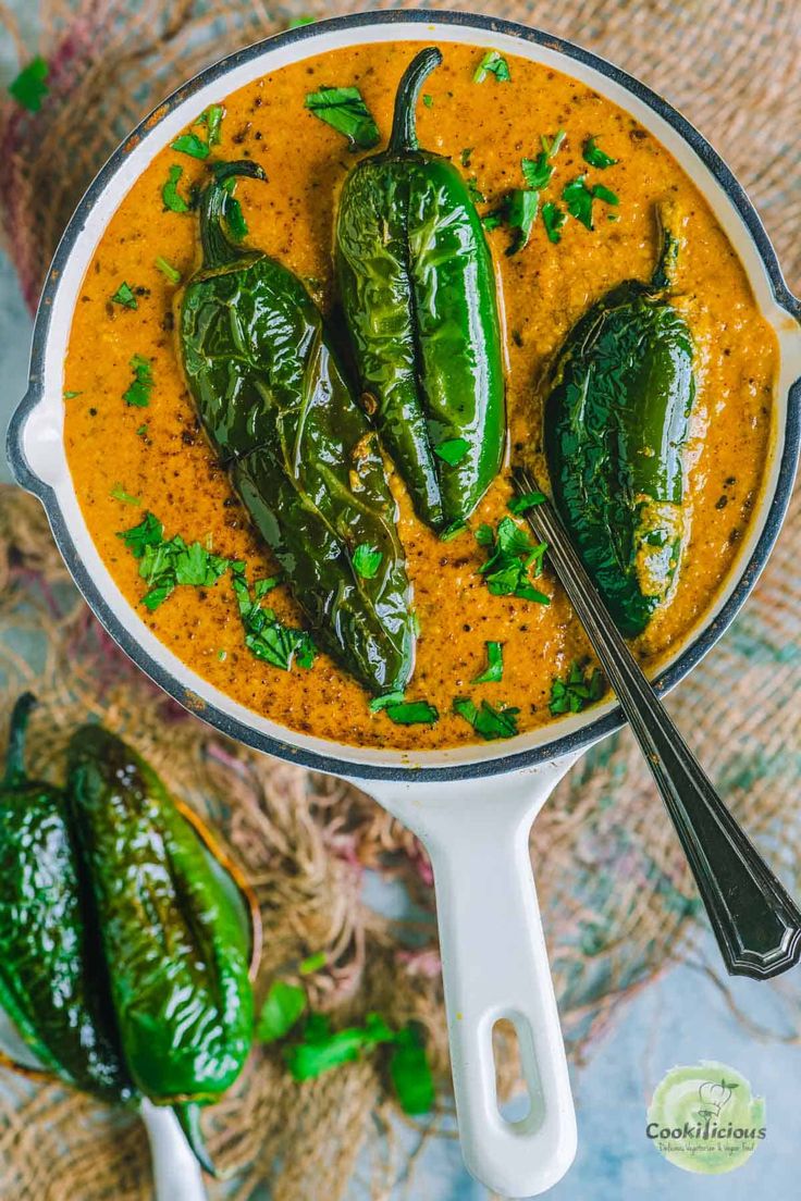 Mirchi Ka Salan Raita (8 oz)
