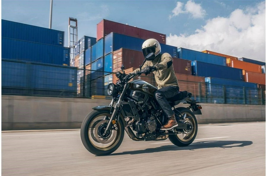 2023 Yamaha XSR700