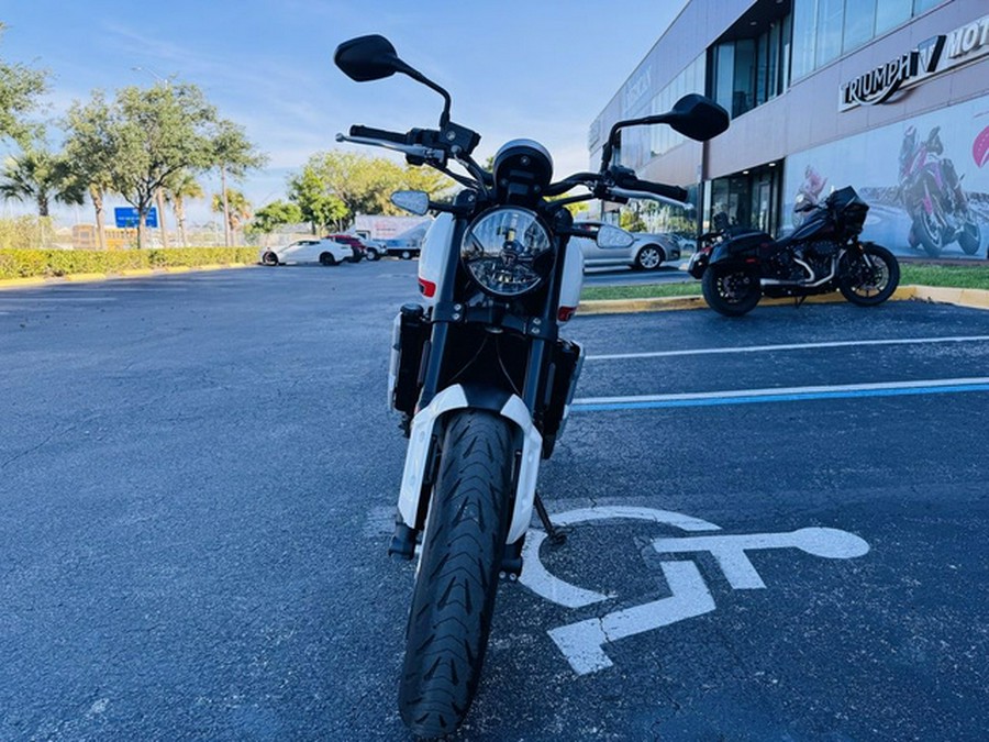 2022 Triumph Trident 660 Crystal White 660 Sapphire Black
