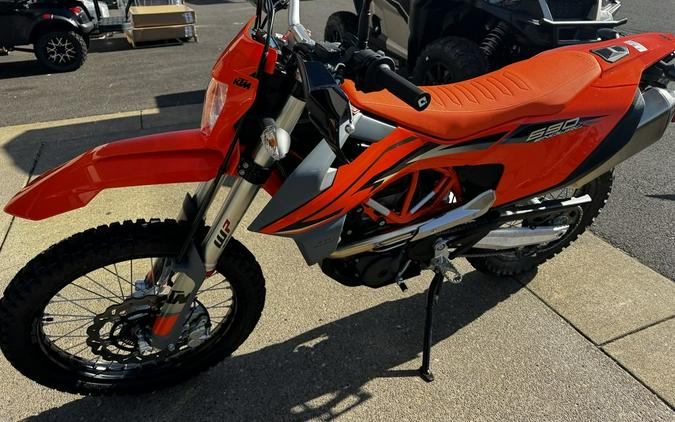 2024 KTM 690 Enduro R