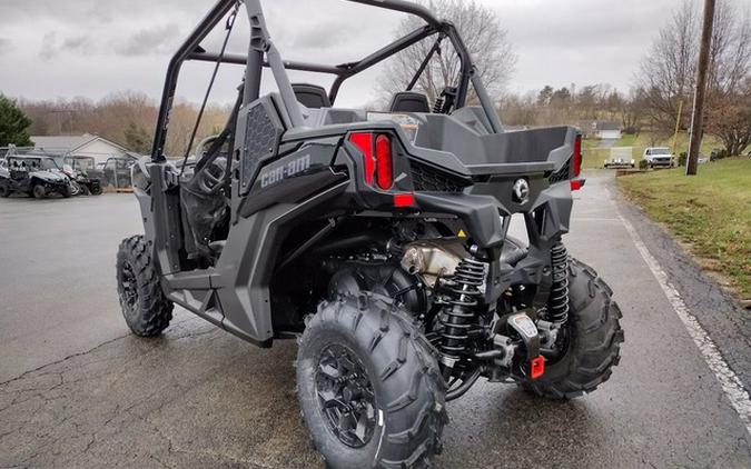 2023 Can-Am Maverick Trail DPS 700