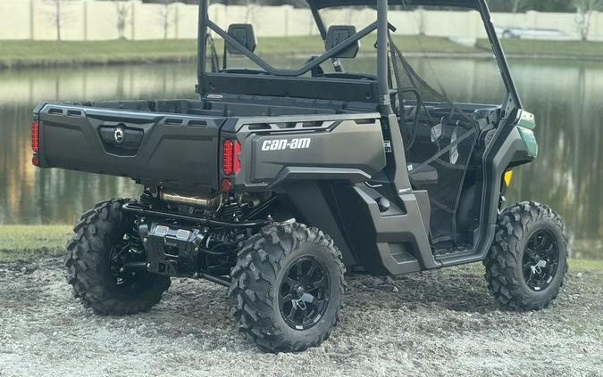 2026 Can-Am® Defender DPS HD10
