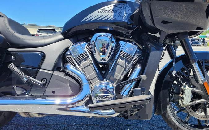 2025 Indian Motorcycle® Challenger® Black Metallic