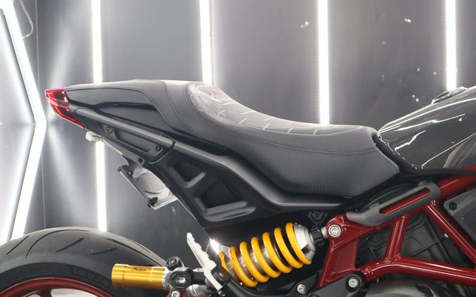 2024 Indian Motorcycle FTR R Carbon