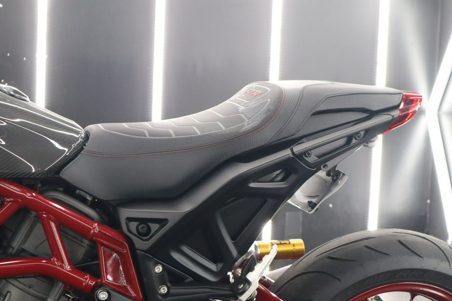 2024 Indian FTR R Carbon