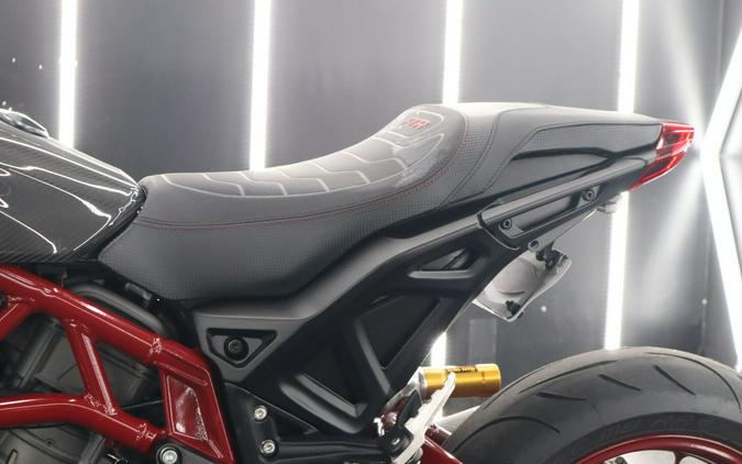 2024 Indian Motorcycle FTR R Carbon