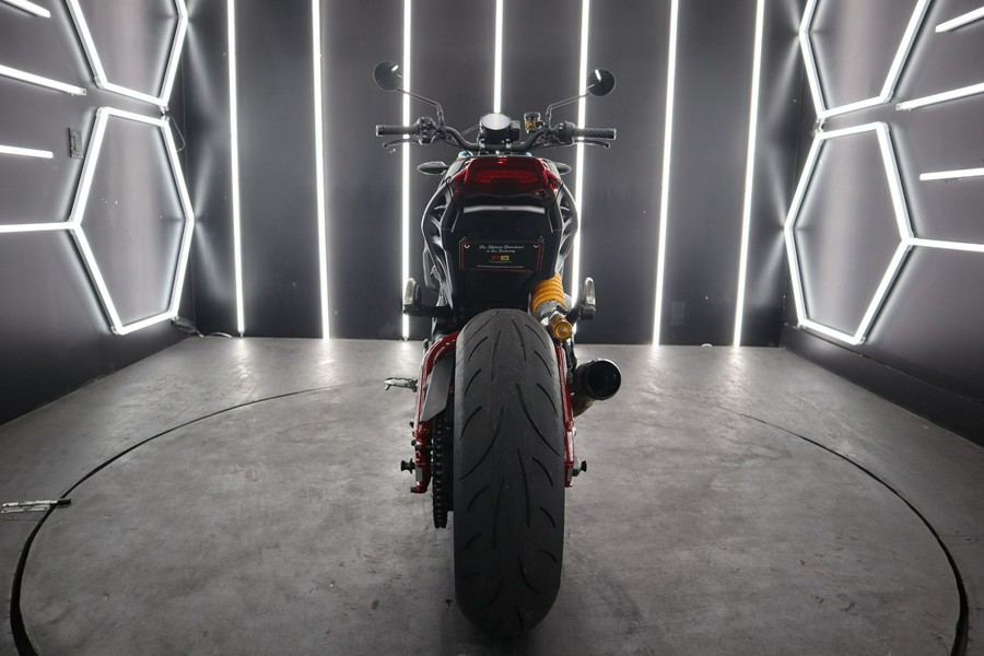 2024 Indian FTR R Carbon