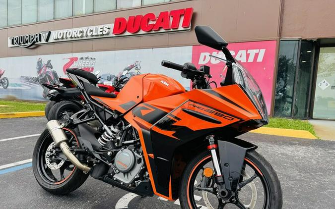 2022 KTM RC 390