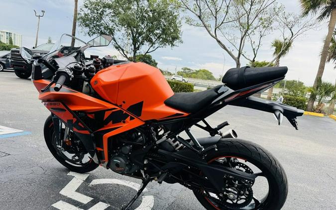2022 KTM RC 390