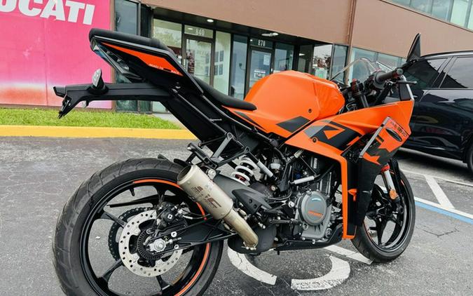 2022 KTM RC 390