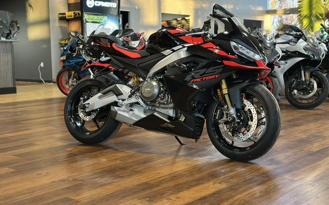 2026 Aprilia RS 660 Factory - DARK BANSHEE