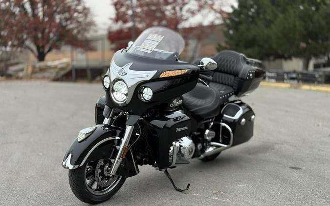 2025 Indian Motorcycle® Roadmaster® w/PowerBand Audio Black Metallic